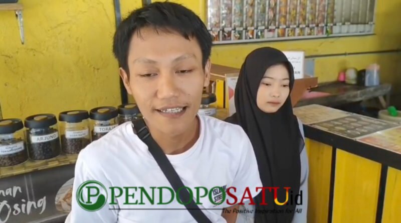Pemilik warung kopi (Warkop) Padang howo, Muhammad Suudi (Foto: Abdullah pendoposatu.id)