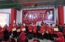 I Made Riandiana Kartika (tengah), Wanedi (kiri), Amithya Ratnanggani Siraduhitta (kanan) pada acara penyerahan SK kepengurusan PAC (Foto: Agus S pendoposatu.id)