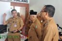 Bupati Malang, HM Sanusi saat tinjau peluncuran program ECO OFFICE di kantor Dinas Lingkungan Hidup (DLH) Kabupaten Malang (Foto: Agus S pendoposatu.id)
