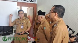Bupati Malang, HM Sanusi saat tinjau peluncuran program ECO OFFICE di kantor Dinas Lingkungan Hidup (DLH) Kabupaten Malang (Foto: Agus S pendoposatu.id)
