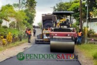 Hotmix perbaikan ruas jalan desa Senggreng kecamatan Sumberpucung (Foto: bgs pendoposatu.id)