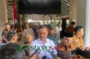 Staf Khusus Kepala Staf Kepresidenan RI, Alfret Denny Djoike Tuejeh dan Bupati Malang, H.M Sanusi saat di wawancarai oleh awak media (Foto: Seno pendoposatu.id)