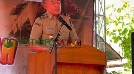 Kepala Diskoperindag Kabupaten Pasuruan, Taufikhul Ghoni saat memberikan sambutan di lokasi pasar murah Grati (Foto: Abdullah pendoposatu.id)