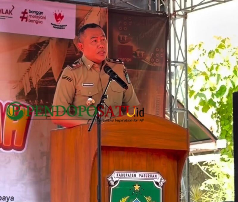Kepala Diskoperindag Kabupaten Pasuruan, Taufikhul Ghoni saat memberikan sambutan di lokasi pasar murah Grati (Foto: Abdullah pendoposatu.id)