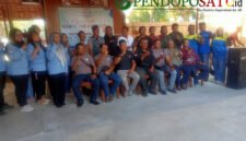 Ormas, Progib dan awak media saat foto bersama di acara RM makan Ayam Kirana di Purwosari (Foto: Abdullah pendoposatu.id)