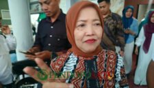 Wakil Bupati Malang, Hj.Lathifah Shohib saat kegiatan Maulid Nabi di Kecamatan Bululawang (Foto: Seno pendoposatu.id)