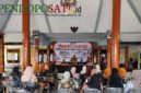 Camat Bantur, Bayu Jatmiko, S.STP menghadiri rapat kordinasi penurunan stunting didampingi Kades Bantur, Nanang Kosim (Foto: Diky pendoposatu.id)