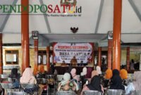 Camat Bantur, Bayu Jatmiko, S.STP menghadiri rapat kordinasi penurunan stunting didampingi Kades Bantur, Nanang Kosim (Foto: Diky pendoposatu.id)