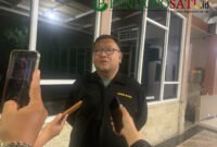 Akademisi Hukum saat diwawancarai Media terkait rangkap jabatan ETS (Foto: Nadia KK pendoposatu.id)