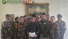 Ketua PC GP Ansor Kabupaten Malang, H. Fatkhurrrozi bersama jajaran pengurus (Foto: bgs Pendoposatu.id)