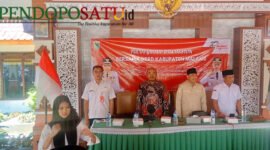Camat Bantur, Bayu Jatmiko, S.STP bersama beberapa anggota DPRD Kabupaten Malang dalam acara FGD (Foto: Diky pendoposatu.id)