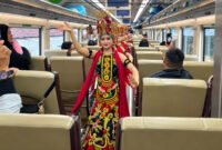 7 Penari Gandrung Gandrung On Train PT.KAI Daop 9 Jember (Foto: Boby pendoposatu.id)