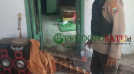 Polisi saat Evakuasi Lokasi Rumah Warga pelemparan Bondet (Foto: Abdullah pendoposatu.id)