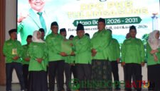 Penerimaan SK pengukuhan kepengurusan DPC PKB Tulungagung 2026-2031 (Foto: Hanik pendoposatu.id)