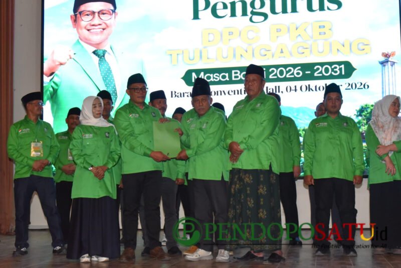 Penerimaan SK pengukuhan kepengurusan DPC PKB Tulungagung 2026-2031 (Foto: Hanik pendoposatu.id)