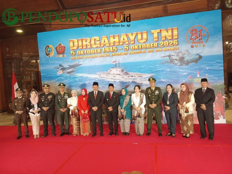 Jajaran Forkompinda Tulungagung saat mengikuti upacara HUT TNI ke-81 di Kongas Arum Kusumaning Bongso (Foto: Hanik pendoposatu.id)