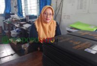Kepala Sekolah SMA PGRI 1 Tulungagung, Dr. Tutik Husniati, M.Pd.I (Foto: Hanik pendoposatu.id)