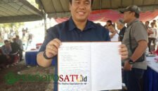 Penasehat hukum 5 Pokmas di Kabupaten Tulungagung, Billy Nobile saat diwawancarai (Foto: Hanik pendoposatu.id)