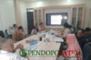Mediasi sengketa tanah yang di fasilitasi dan klarifikasi antara ahli waris denga Pemdes Bulusari yang berlangsung dikantor BPN Kabupaten Pasuruan (Foto: Abdulah pendoposatu.id)