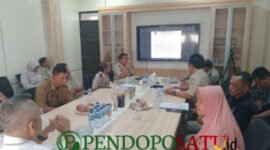 Mediasi sengketa tanah yang di fasilitasi dan klarifikasi antara ahli waris denga Pemdes Bulusari yang berlangsung dikantor BPN Kabupaten Pasuruan (Foto: Abdulah pendoposatu.id)