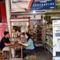 Pelaku UMKM di Pasar Legi Kota Blitar, Nofiliya, merasakan manfaat menjadi agen BRILink (Foto: Nadia pendoposatu.id)